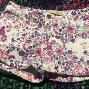 Leara Women Shorts